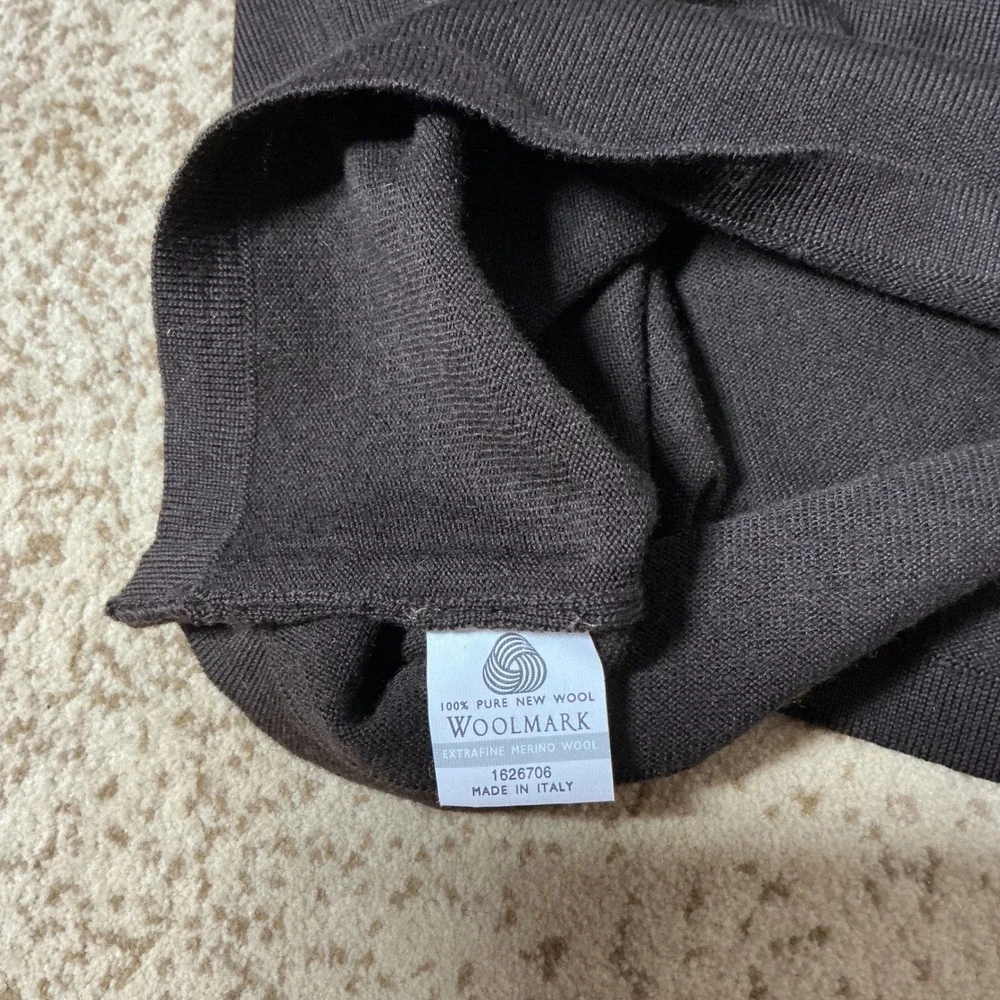 Kirkland Merino Wool V-Neck Sweater Mens XL Brown Italian Knit Classic Luxury